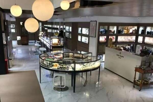 伊美区寄卖奢侈品店